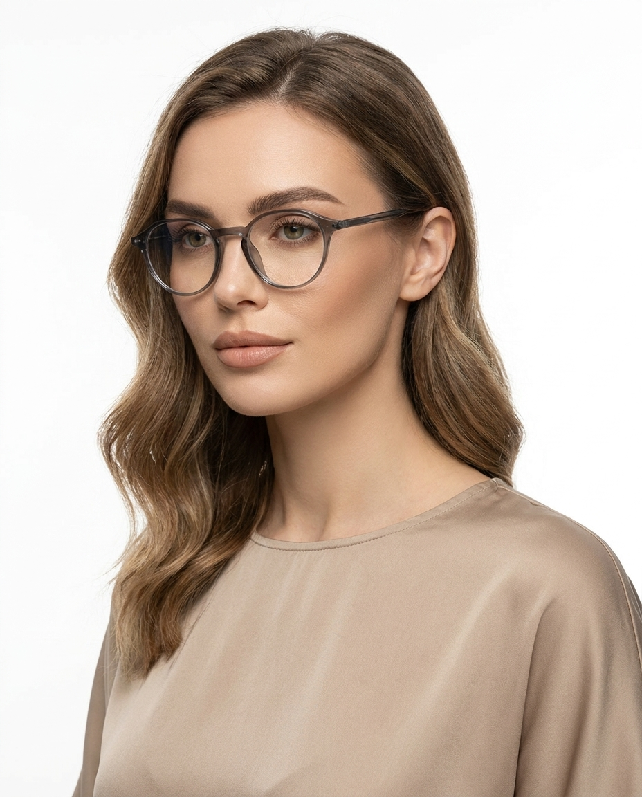 Modelo feminina usando Gafas Amalfi Gris