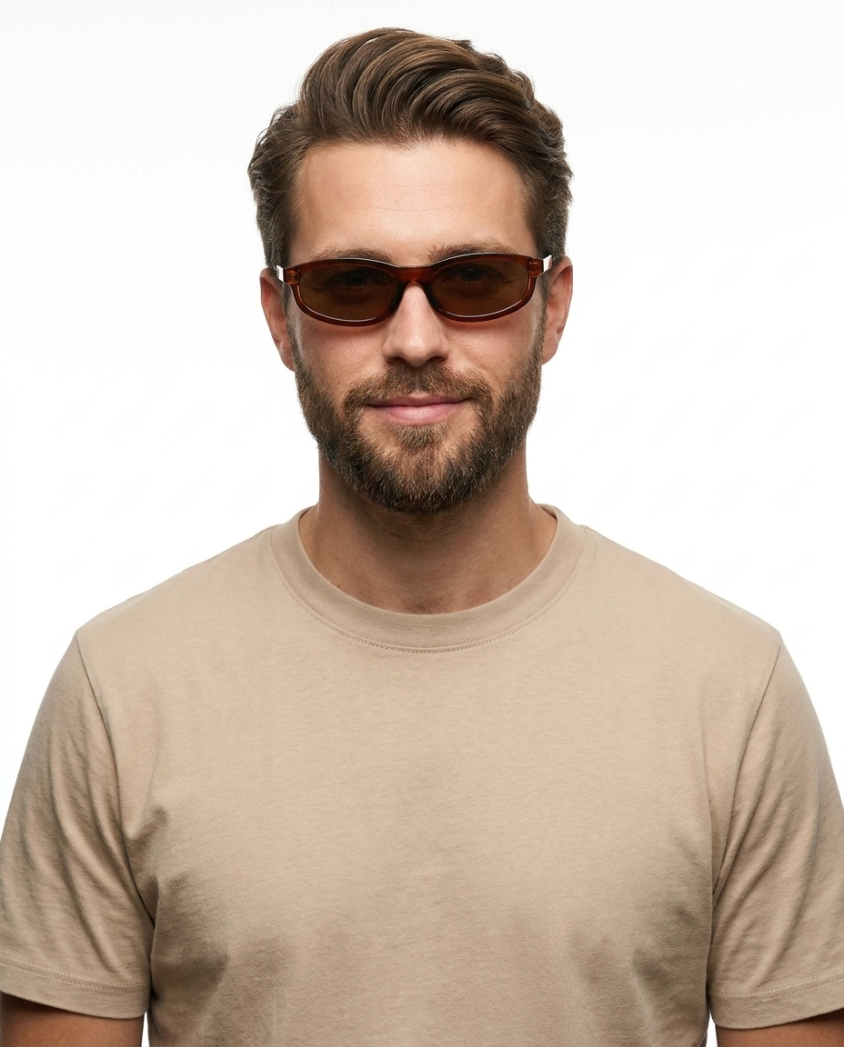 Modelo masculino usando Gafas Eros Marron