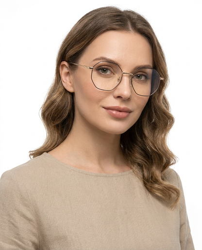 Modelo feminina usando Gafas Lae Dorado com Negro